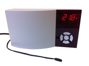 Single stage thermostat